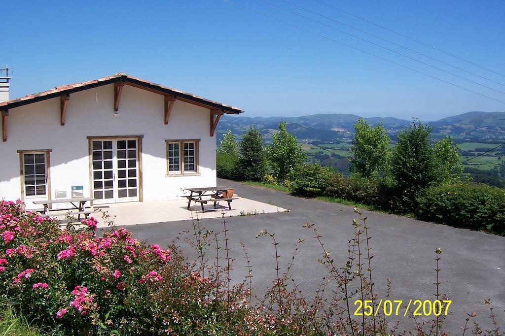 Ferme Ithurburia Saint-Michel  Exterior foto